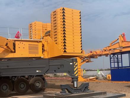 #大国重器 #徐工XCA2600 组装完成