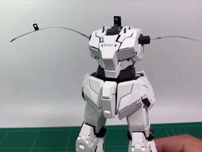 #高达 #高达模型 十三张入手的EXMG独角兽,究竟贵在哪儿?之下半身拼装过程