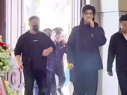 回顾#金吾不禁 开机应援,终于终于要杀青了,期待#微博之夜2月5号 #周柯宇 #周柯宇张行简 @周柯宇