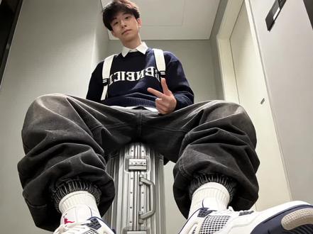 当我把自拍照发给豆包,氛围感照片就有了#当我把自拍照发给豆包 #豆包穿搭 #豆包ai #豆包出大片有两把刷子 #豆包p图