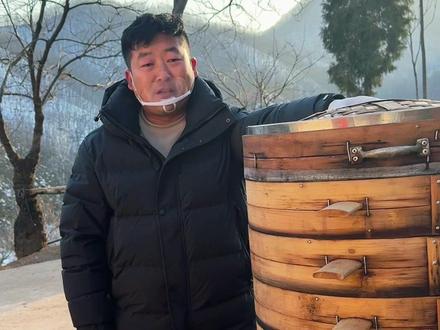 伏牛山九蒸九晒黄精,古法炮制,传统工艺,临近春节,物流马上放假,春节有需要黄精茶的朋友们抓紧时间哦……