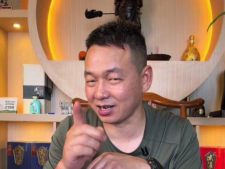 通过长沙烟草投放数据看本质 长沙第20周口粮投放信息已公示,本周信息量很大,我来谈谈个人观点:稳住高档位地位和盈利水平,淘汰自己没有销售能力、纯粹靠倒卖给同行和二哥的零售户。黄王依然在控量,金马大王暂时停投……#长沙申林 #烟草观察 #烟草证 #烟草证30档制 #烟酒店