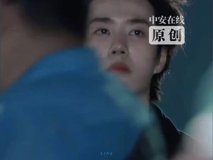 王一博杜华首映会同框,不续约传言不攻自破 ,杜华心态从事业期许到平安叮嘱 #王一博 #杜华