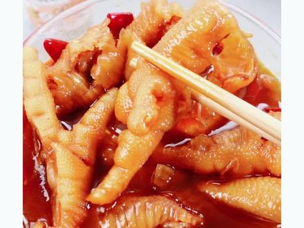 无骨鸡爪按斤称才是真便宜!#妈呀太香了 #美食vlog #无骨鸡爪 #零食推荐 #9块9零食特卖