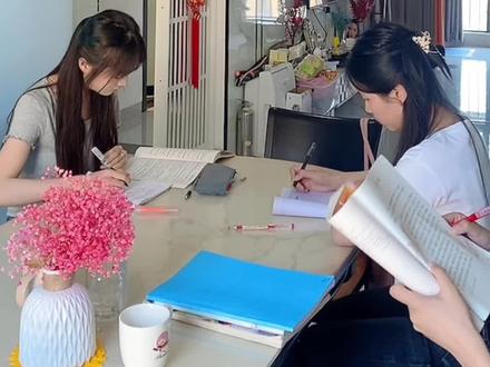 跟老师们玩这招,妹妹还是嫩了点#有道听力宝#亲子#一家三个老师是什么体验#教育