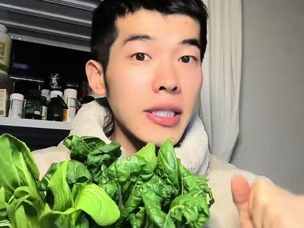 膳食纤维你吃够了?10克膳食纤维需要多少蔬菜? 一桶500克膳食纤维。两桶更划算,平均39块多一桶。800亿益生菌、几十种果蔬成分。低聚异麦芽糖也不再前面。#膳食纤维 #果蔬粉 #健身 #陈石 #健身补剂