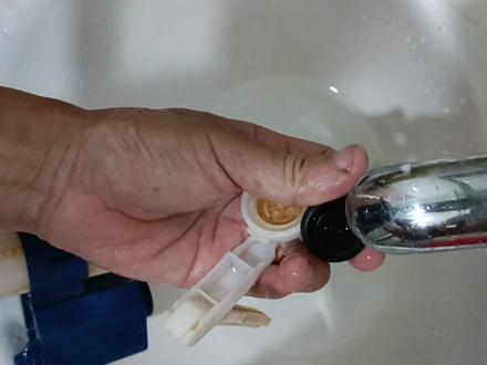 实操:卫生间冲水阀水箱吱吱响漏水,很哥拆装维修全过程供参考。 #维修 #遇到凡事不要慌 #水电工