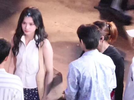 #张婧仪 #宋威龙 #野狗骨头 哥妹今晚火力全开