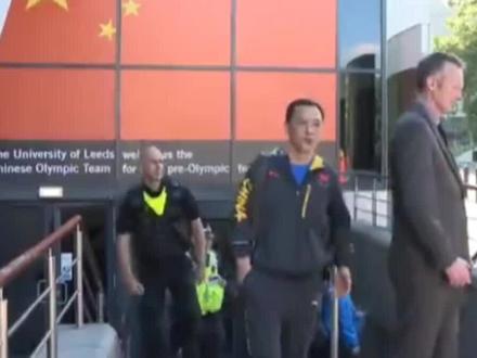 邱贻可:说出来你们可能不信,是马龙先动手的🐶#国乒都是喜剧人吧