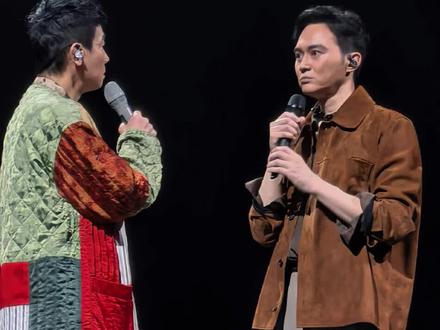 张智霖「在」巡回演唱会广州站 2026.08.22 #开始懂了 粤语版 with陈小春
#一开口惊艳全场 #粤语演出现场