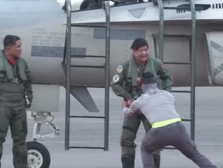 美菲澳加四国军演当天,南部战区亮剑,位黄岩岛海空域联合战巡