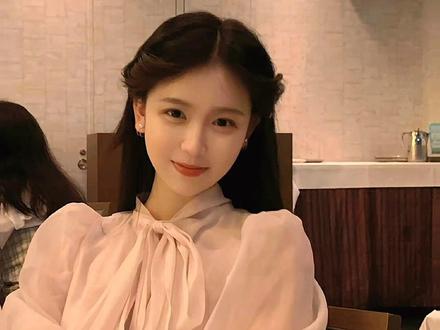 米彩:昭阳……你心跳的好快……#米彩 #乐瑶 #简薇 #小说 #我的26岁女房客