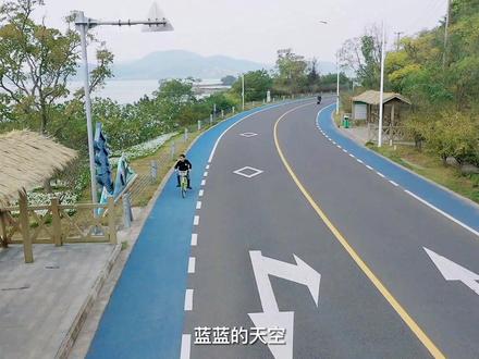 打卡太湖边“最美公路” 慢旅游,享生活!趁着大好秋光,和家人朋友一起来骑行打卡吧! #秋游苏州短视频大赛