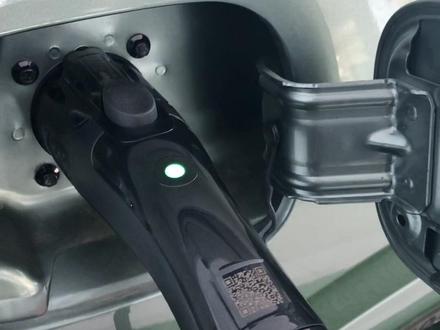 蓝电E5一充电其实很简单#新能源汽车 #汽车 #插电混动 #蓝电e5 #dou是好车