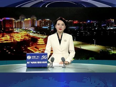 《今日关注》车辆乱停堵路 工业大道出行遇难题#南川融媒体