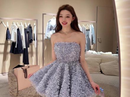 约会日~小可爱们下午见! #vlog日常 #购物分享 #逛街 #ootd穿搭 #气质穿搭