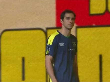 #乒乓球#运动员 说好了别笑还是没有忍住,混双新奇的出场方式,每组搭档迎面而来时,都忍不住的笑,怎么最后一组实力这么强,一点都没有笑呢?哈哈哈#莎头#孙颖莎#王楚钦