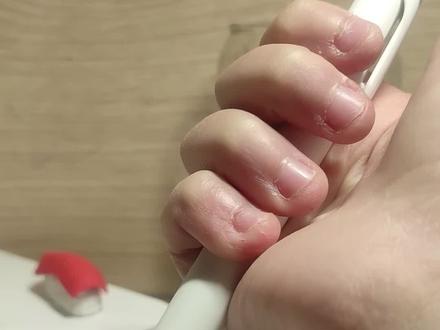 #开箱 #EDC #男人的玩具 #edc最强装备 #edc玩具 按笔按够了,买个指尖陀螺玩玩。想买去找@傲娇的老铁匠