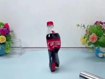 用打火机烧可乐真的会跑吗?#测评 #揭秘 #学生党