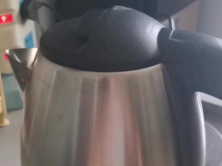 电热水壶开关失灵故障排除