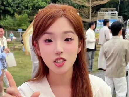 在求婚现场给宋黛带头纱啦~ #求婚 #宋黛求婚 #求婚现场布置 #求婚现场 #闺蜜