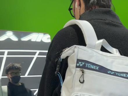 听说你在找好看的羽毛球包是吧?来看看这这个YY新款双肩包#尤尼克斯 #羽毛球 #羽毛球包 #双肩包