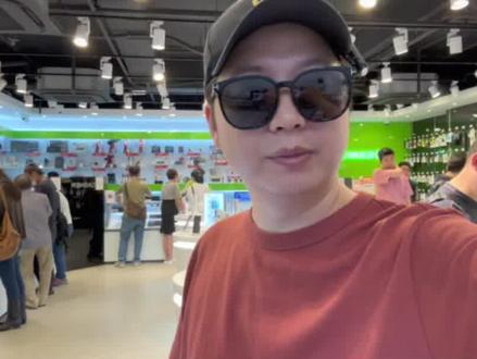 国产手机海外高定价是对的!但你要搞清楚一些定价背后你不清楚的区别!#小米手机 #国际版