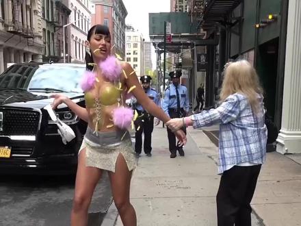 辣妹罪犯「Poster Girl 」🚨 将创意当成乐趣 #PosterGirl #时尚品牌 #辣妹穿搭