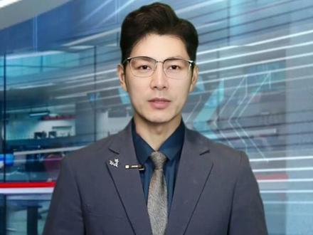 男子在加油站内明火炒菜!员工劝阻无果报警 #男子在加油站内明火炒菜 #加油站明火 #公共安全