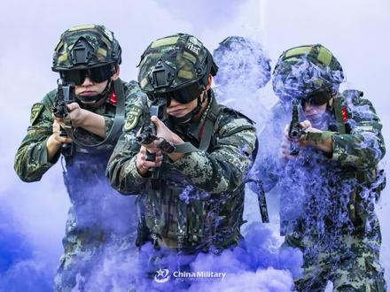 95式左手射击弹壳会打脸吗?