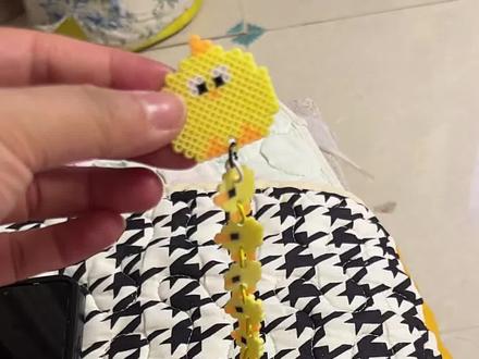 孩子手工不错,拼豆做的一窝鸡🐔#拼豆 #手工diy