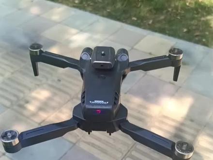 玩具无人机摔过撞过会导致陀螺仪出现问题,重新起飞前重新校准可以解决这个问题#遥控飞机 #无人机飞行教学 #无人机推荐 #无人机 #遥控飞机推荐