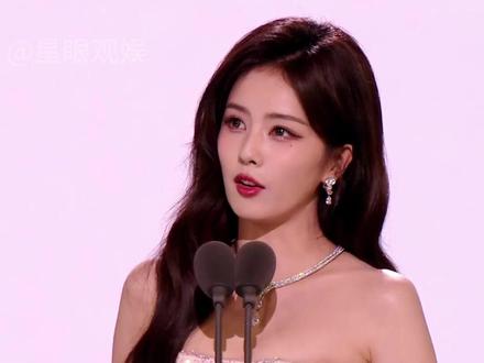 2025年星光大赏这一夜,江湖地位、顶流号召、全平台认可,在时隔八年强势回归的白鹿身上展现的淋漓尽致#白鹿 #赵露思 #孟子义 #娱乐评论大赏 #内容启发搜索