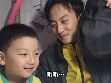 “你比爸爸小时候强很多.每天的礼物也是你该得的.我从不认为那是“惯”的表现.”#辅导作业 #亲子时光