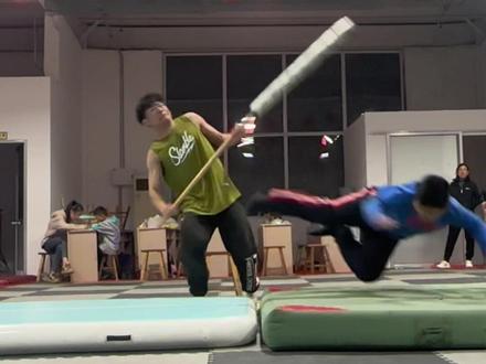 老登:这重量的鱼钓上来能值不少钱
小朋友:妈今天老登说要卖了我
#日常随拍