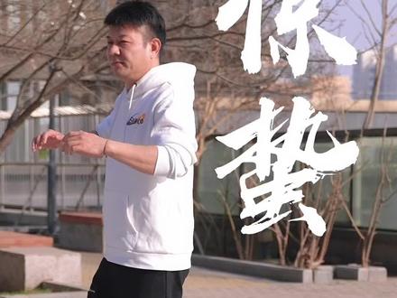 #惊蛰这个名字从何而来 惊蛰,古称启蛰。此前,动物入冬藏伏土中,不饮不食,称为“褶”。春雷惊醒蛰居的动物,称为“惊”。惊蛰开始,大地回春,开启新的生长旅程,喜欢!#惊蛰 #二十四节气 #传统文化 #正能量