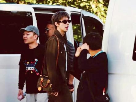 #林一染了灰发 以为是哪个团爱豆#林一 #地球超新鲜 #娱乐评论大赏