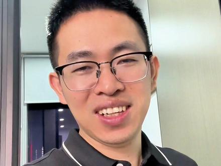 我的Gemini暂时又用不了了,总是间歇性出问题!#AI工具 #亚马逊 #跨境电商 #创业 #电商人