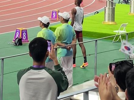 2023杭州亚运会男子跳高决赛巴尔希姆比赛集锦 不愧是多次叫板世界纪录的男人 高处不胜寒 太强了#跳高 #杭州亚运会 #巴尔希姆