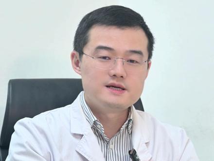 刚做完胰腺炎手术,饮食真的太关键了!吃不对容易复发、加重胰腺负担,吃对了才是真正在养身体。
❌ 大忌:酒、暴饮暴食、高脂重口味、辛辣刺激
✅ 记住:清淡、少油、少量、温和
胰腺很脆弱,恢复期多一点耐心,就是对自己最好的保护~
#胰腺炎术后饮食 #同济彭丰#胰腺炎注意事项 #术后饮食怎么吃