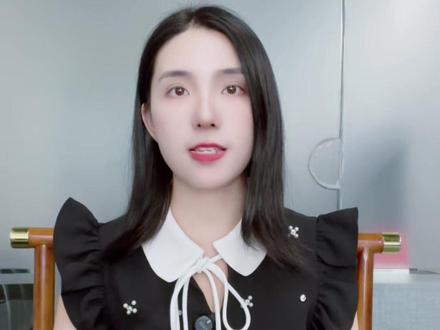 信用卡失效会影响亚马逊prime day会员日 当你的亚马逊信用卡失效时,可以按照以下步骤快速解决问
检查信用卡失效原因
查看信用卡有效期是否已过(通常在卡面标注)。
卡号/安全码变更 若换过新卡,卡号或CVV可能不同。
银行问题:卡片挂失、冻结或余额不足(如逾期还款被银行暂停)。
频繁更换卡片或异常操作可能触发系统
国际卡注意 如果是境外卡,确认是否支持亚马逊所在地区(如美国亚马逊可能需美国发卡行的信用卡)。
处理未完成的订单
紧急情况 联系客服请求手动处理,避免订单自动取消。
联系银行确认状态
拨打信用卡背面的银行客服电话,确认卡片是否正常。
若被冻结,按银行要求解冻。
若已过期/挂失,申请新卡并更新信息。
如果更新后仍提示失效:
在线客服 通过亚马逊官网或App点击 帮助联系客服 选择在线聊天/电话。
提供信息:说明情况,可能需要验证账户身份(如邮箱、订单号等)。
备用方案
添加备用支付方式 绑定另一张信用卡或借记卡,或使用亚马逊礼品卡余额。
切换支付方式 部分地区支持银行转账(如Amazon Pay)或分期付款(如Affirm)。
常见问题 更新卡片后仍无法支付
可能是银行风控,尝试联系银行授权交易,或换其他支付方式