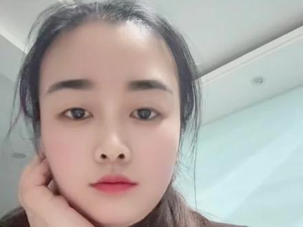 金价金价大跳水!单日暴跌超6%,抄底还是观望?短期市场仍处震荡消化阶段,波动较大;普通投资者宜严控仓位、理性观望,避免盲目追高或抄底。#金价跳水 #黄金行情分析 #现货黄金 #金价走势#贵金属行情