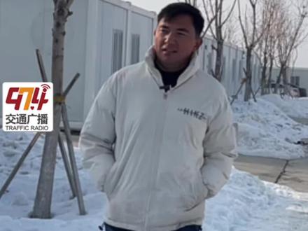 2026遛狗看法规 轻则罚款“大出血”重则拘留“享单间”#遛狗#罚款#拘留#情景模拟#回答我