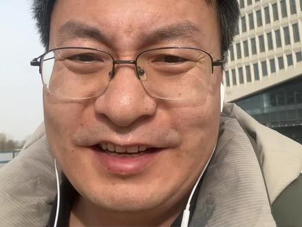 能不能将自己收藏的古生物化石捐给博物馆,以下三类不可以❌:(1)假化石;(2)一般保护古生物化石;(3)来源不明的化石#恐龙化石 #古生物化石 #行业冷知识科普 #化石 #博物馆