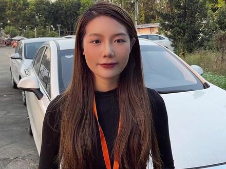 今天给大家带来北汽EU5讲解第二期——中控控制面板按键讲解。大家还想要了解什么车型的内部功能,继续在评论区告诉我哦!#泓源汽车 #新能源汽车 #北汽eu5 #网约车 #汽车内部按键