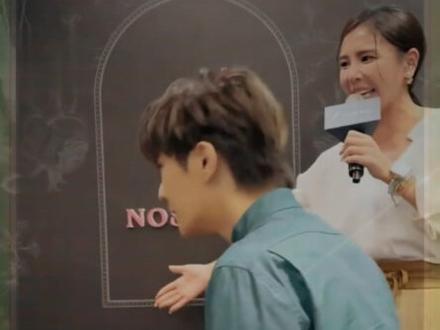真想急头白脸和老纶一起跪下来唱一首寂寞暴走啊#汪东城 #炎亚纶 #东纶 #cp #娱乐评论大赏
