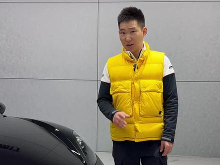 你第一台车什么车
2023款718Boxster黑武士
#718 #保时捷 #保时捷718boxster #保时捷718 #vlog十亿流量扶持计划