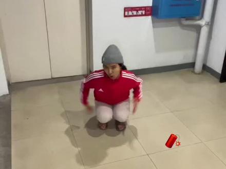 我尽力惹。。。 原创@小香猪瑾🐷 #急急如律令 #脸势舞 #猪猪瑾 #抽象 #母女