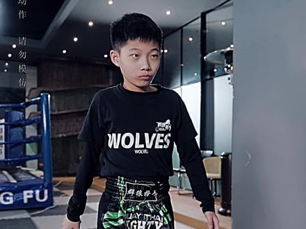 碰到别人拿棍子时千万不要慌,想好对策时关键!#拳击 #搏击 #防身术 #儿童防身术