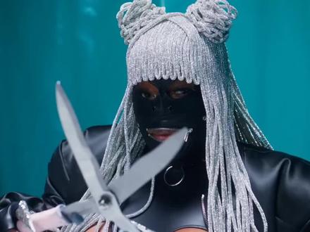 当歌词最脏的rapper碰上敬业的手语翻译#欧美音乐 #hiphop #说唱 #cardib #音乐